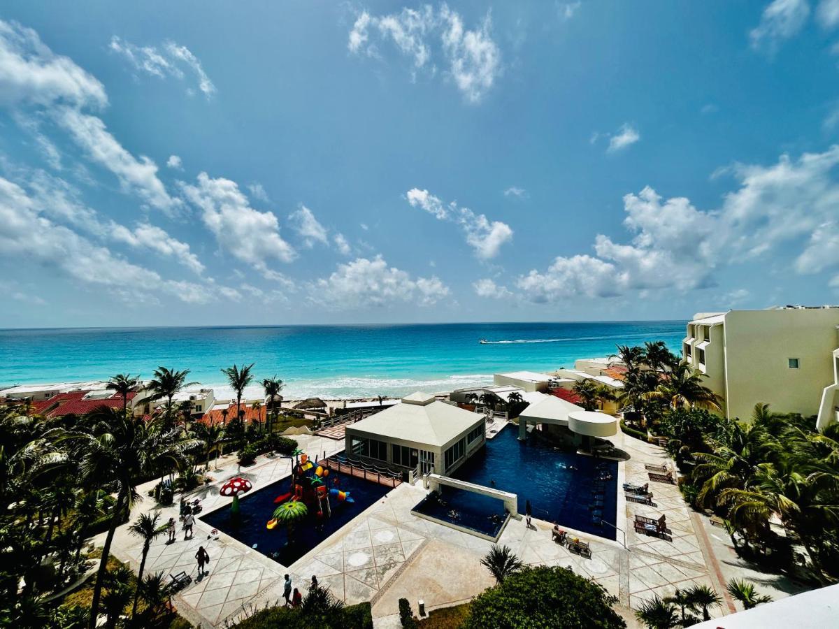 Solymar Beach Condos Cancún Exteriör bild