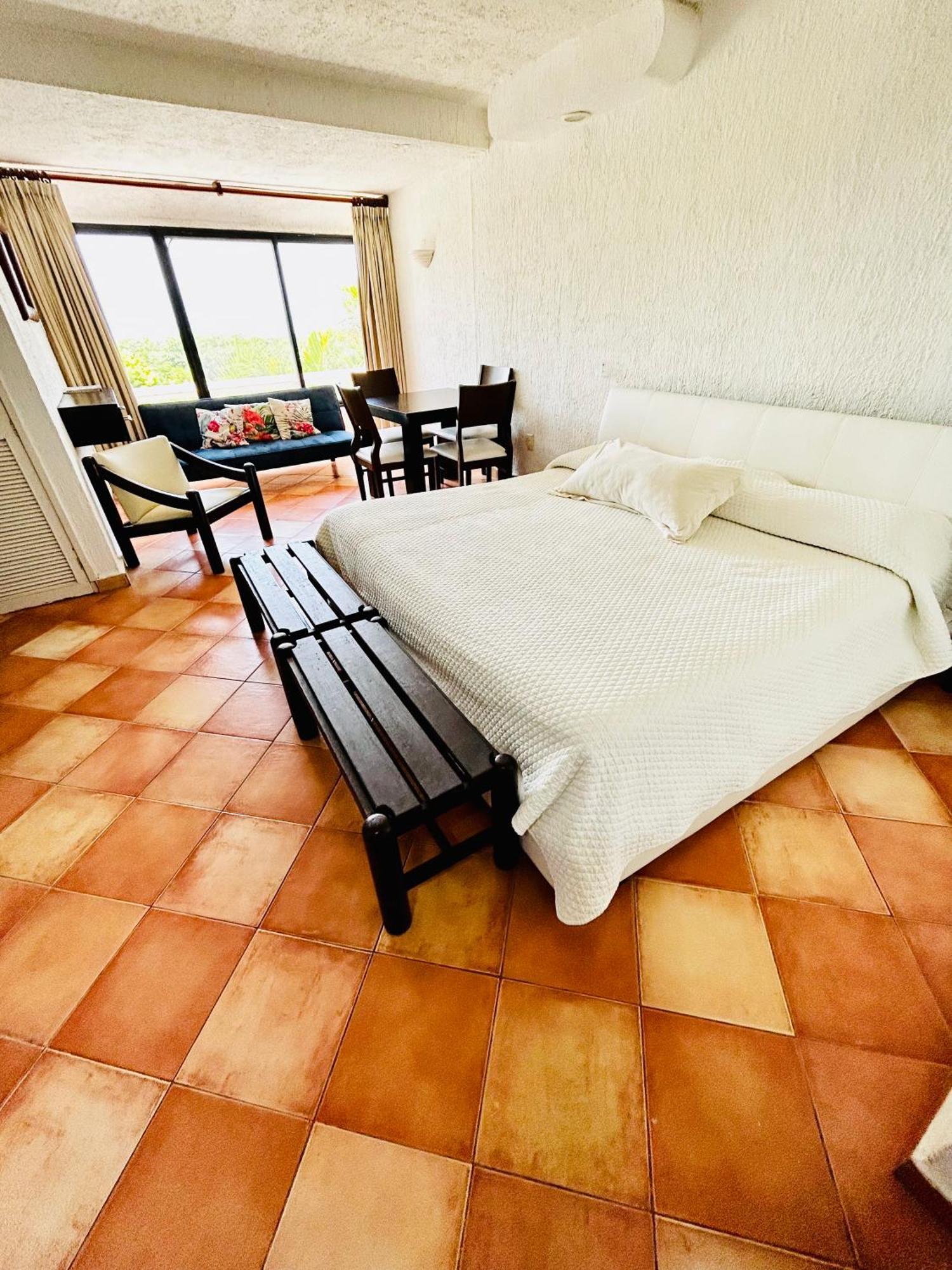 Solymar Beach Condos Cancún Rum bild