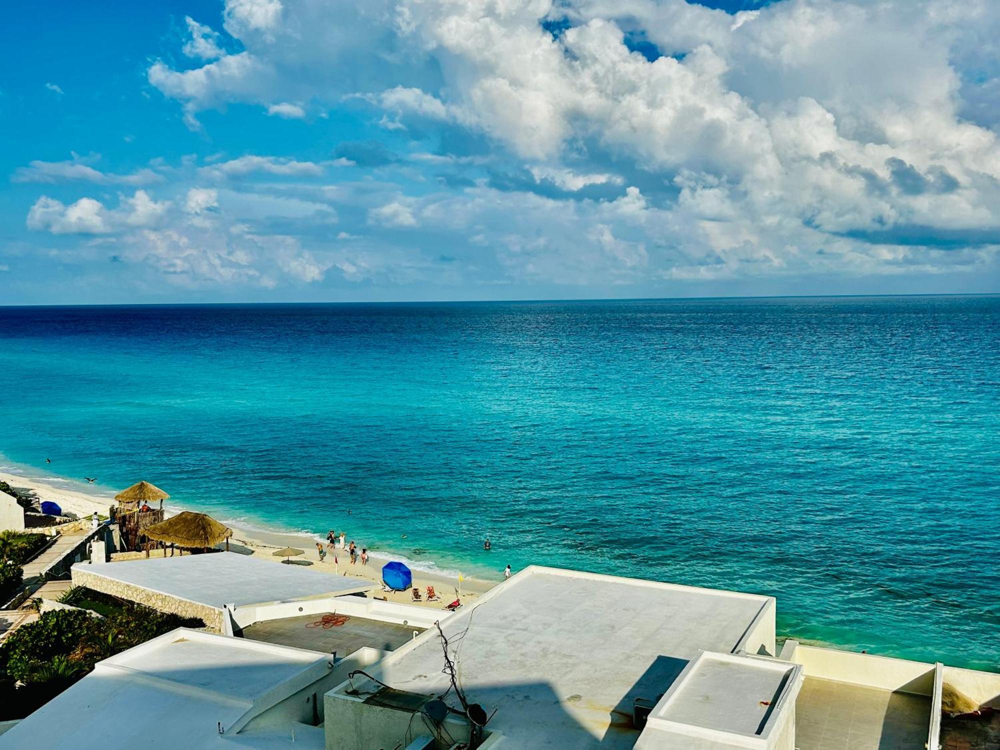 Solymar Beach Condos Cancún Rum bild
