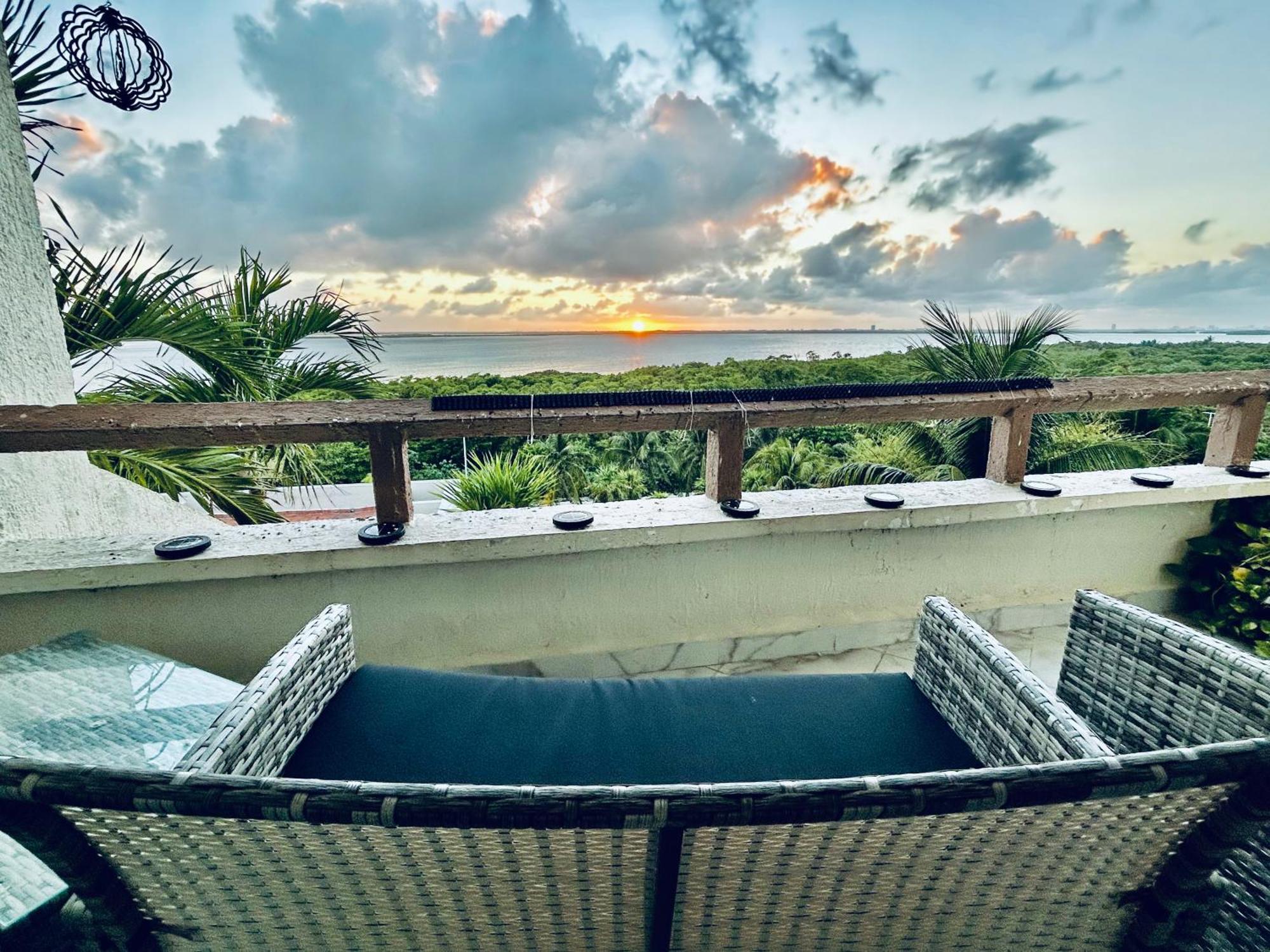 Solymar Beach Condos Cancún Rum bild